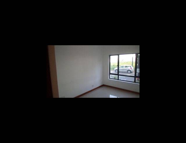 2 BEDROOM APARTMENT FOR SALE IN UMHLANGA RIDGE